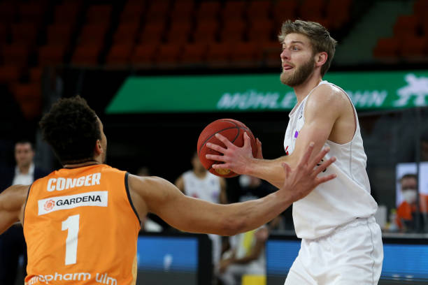 教练对于 教练对于