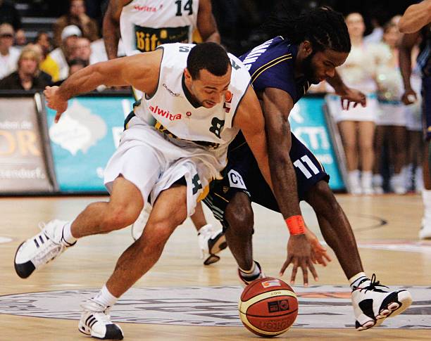 作战抵挡湖 作战抵挡湖