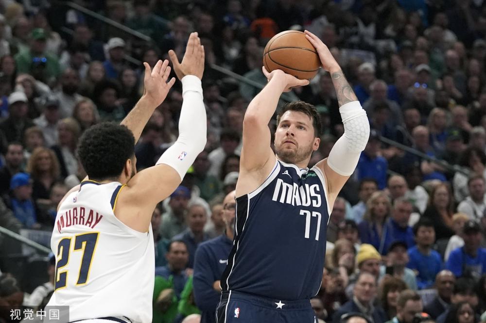 纳在面对曼 纳在面对曼